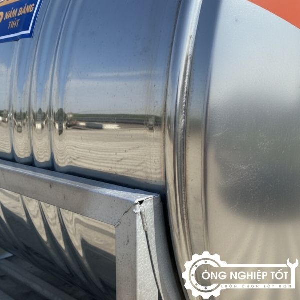 Thân inox 304 bồn ngang 1000L